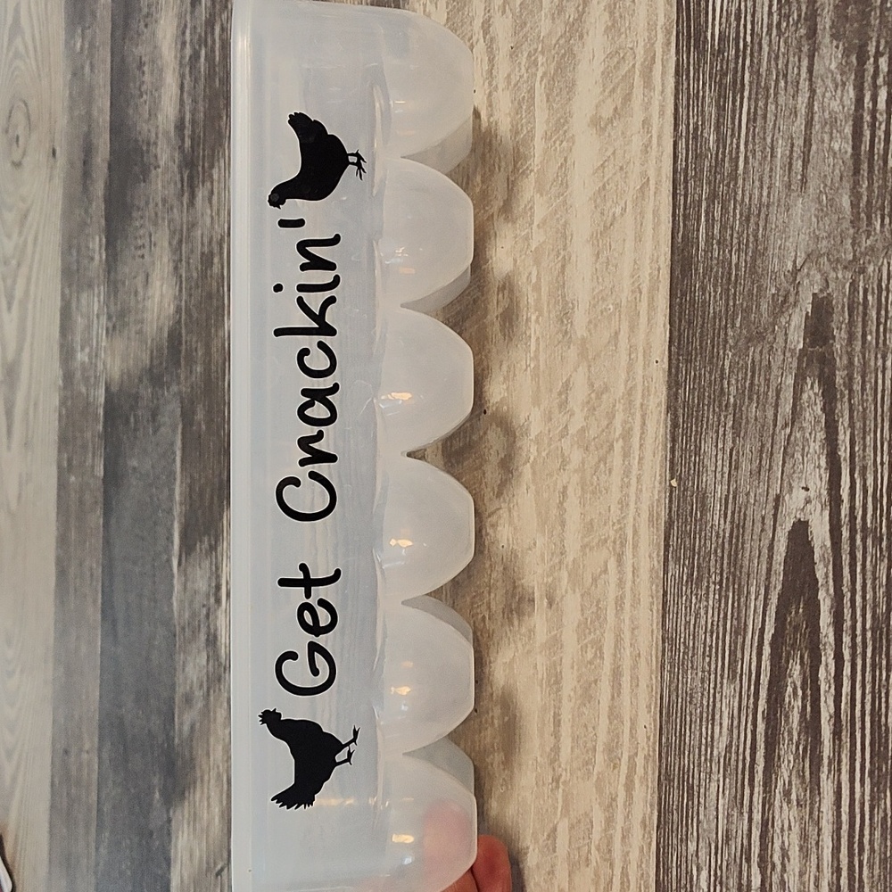 Egg container
